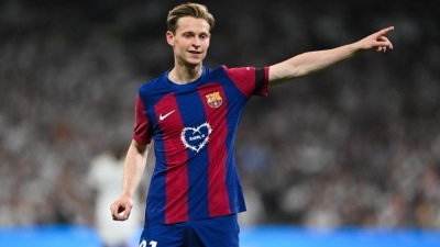 Thành tích của Frenkie de Jong - Tiền vệ trung tâm hay nhất tại Euro